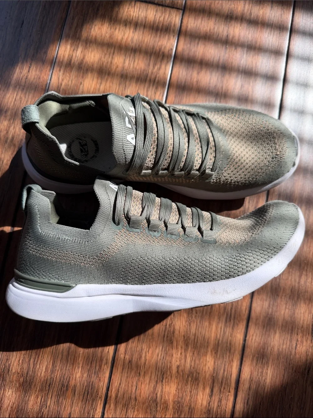 APL Olive Green Knit Low-Top Sneaker Sz 8